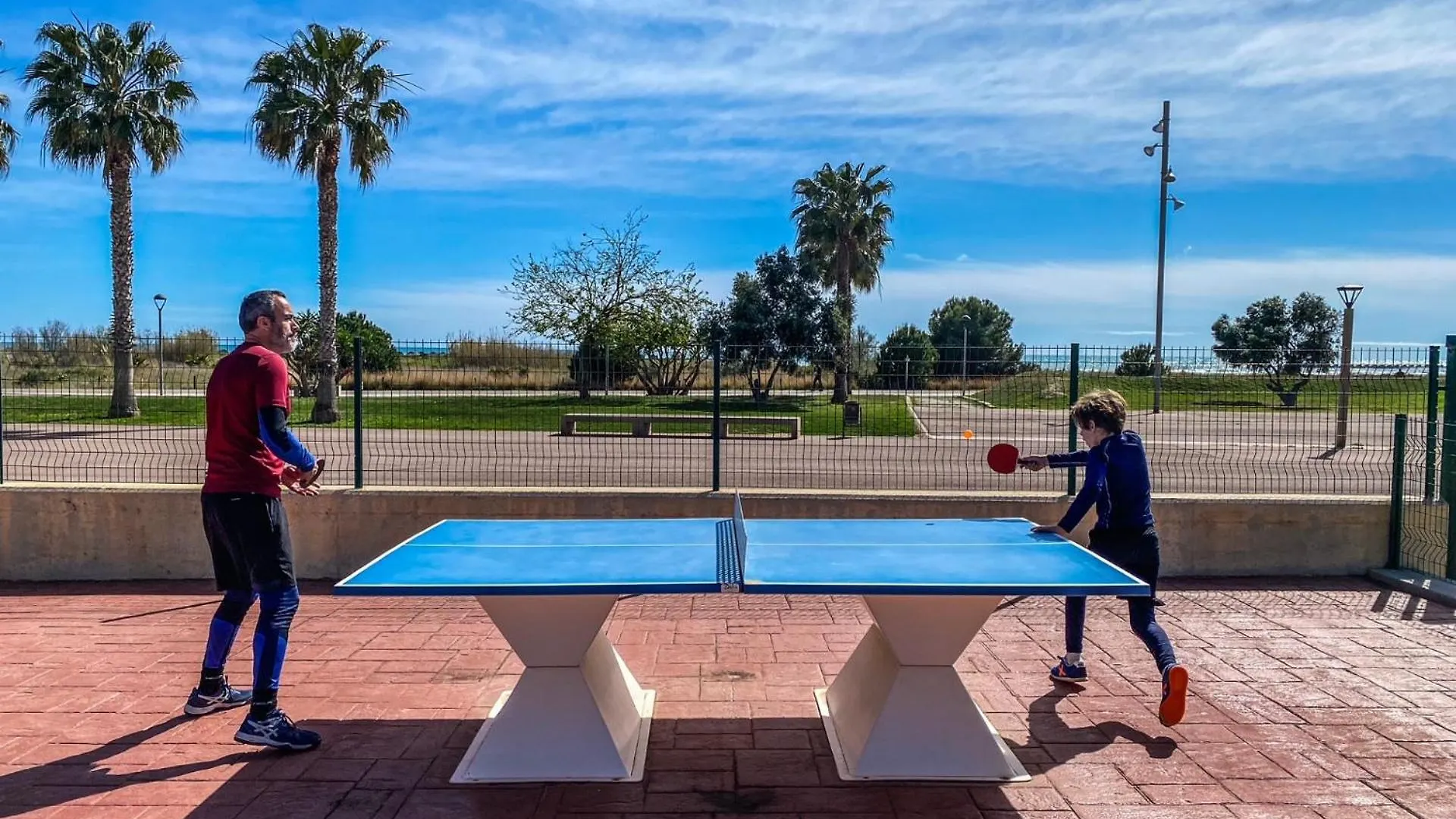 Apartmán Playa, Piscina, Parking Genial Cubelles