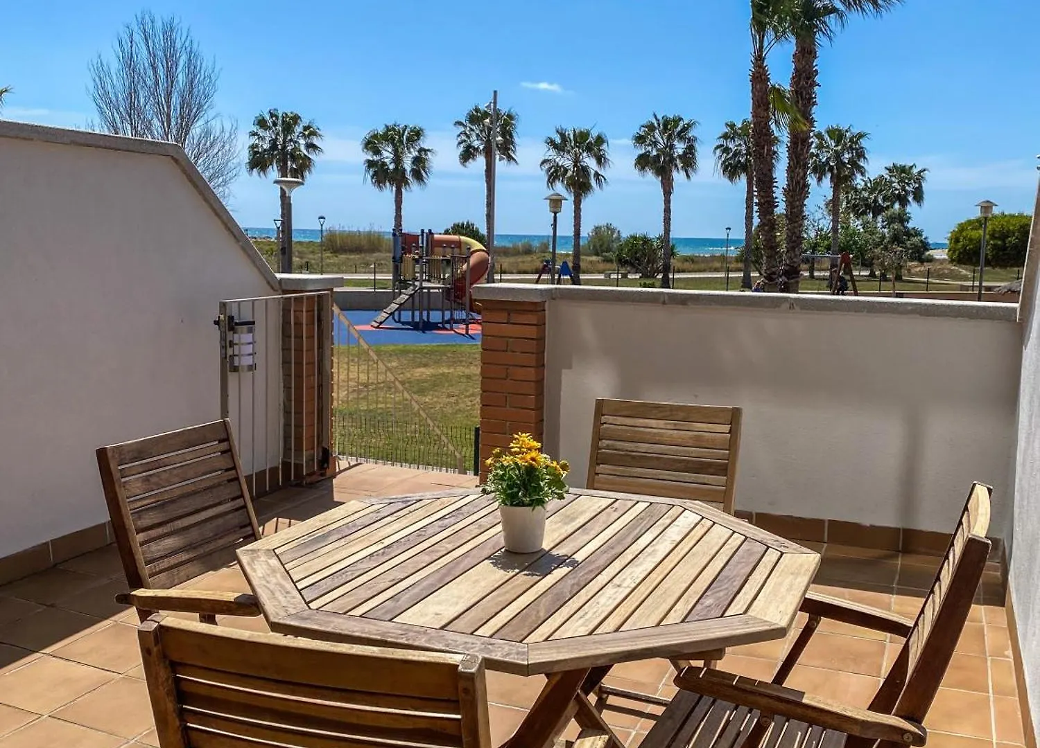 Playa, Piscina, Parking Genial Apartment Cubelles Spain